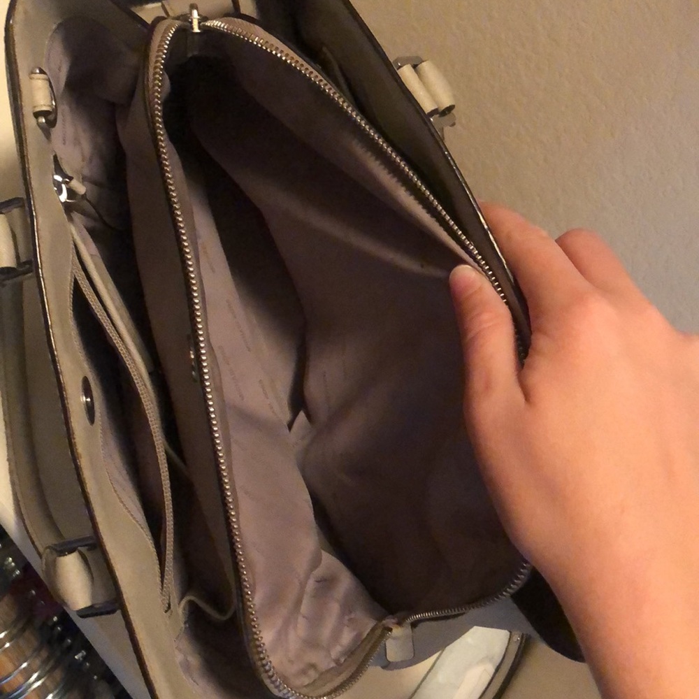 Michael Kors Purse - Picture 4 of 7